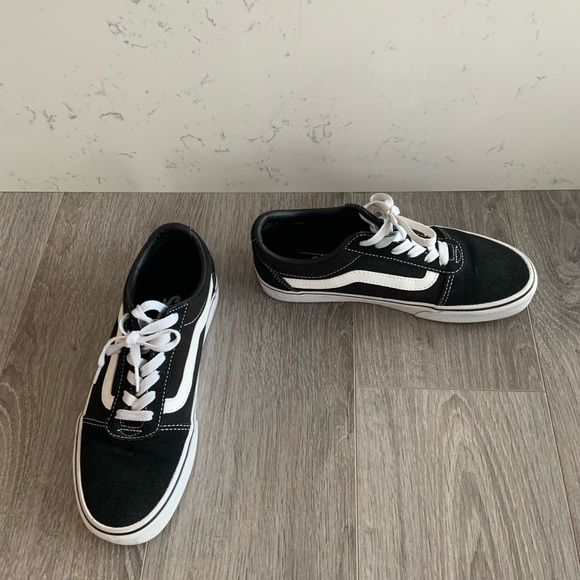 Vans Sneakers - Picture 2 of 4